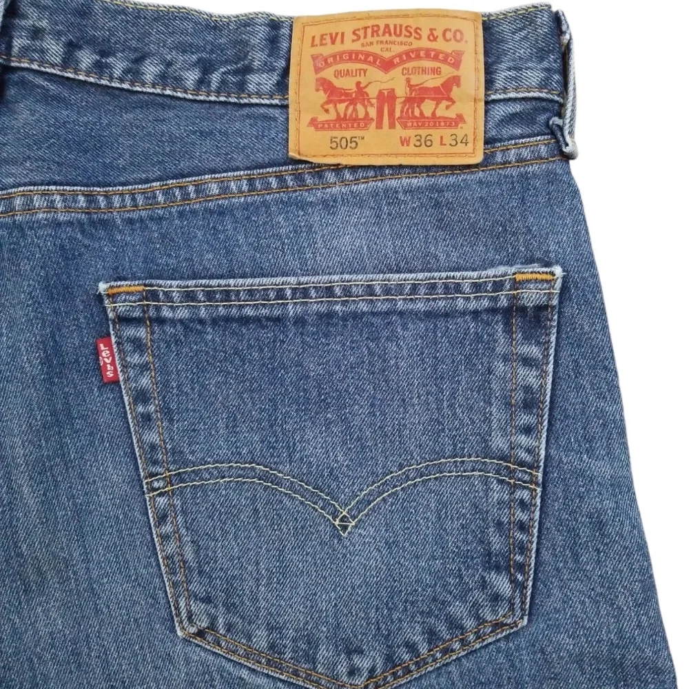 Levi’s 505 Men’s Regular Fit‎ Straight Leg Jeans Size 36